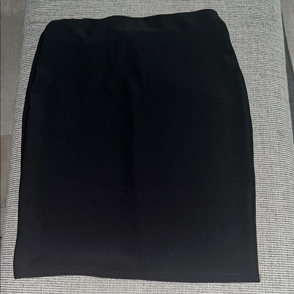 Modish Maze Black Pencil Skirt Knee-Length Workwear